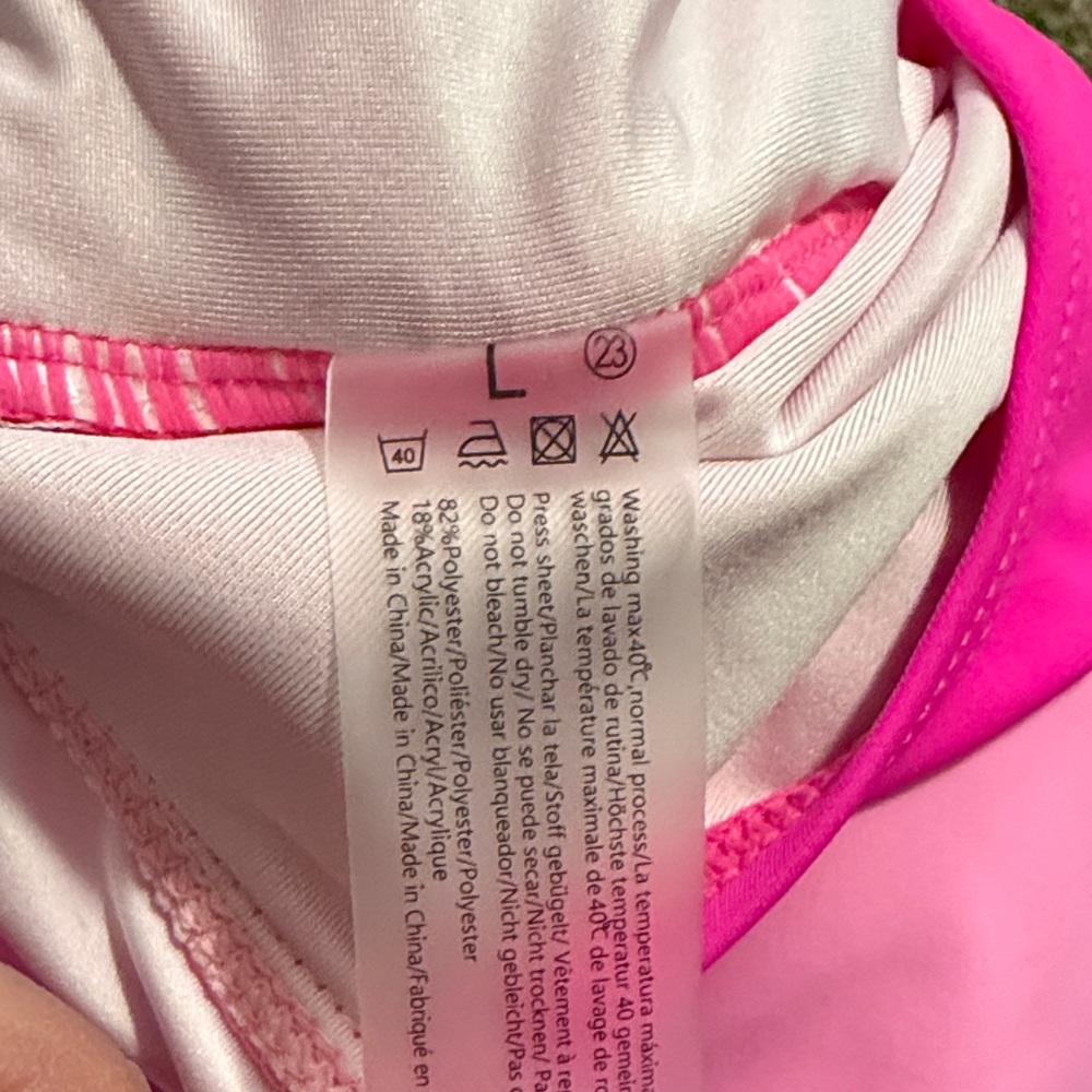 Two-Tone Pink Twist Cutout One-Piece Swimsuit - Picture 2 of 4